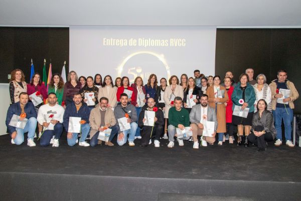 diplomas-rvcc-nivel-secundario-20258C2DACF0-EBDB-E2BA-02B7-A77535C27330.jpg